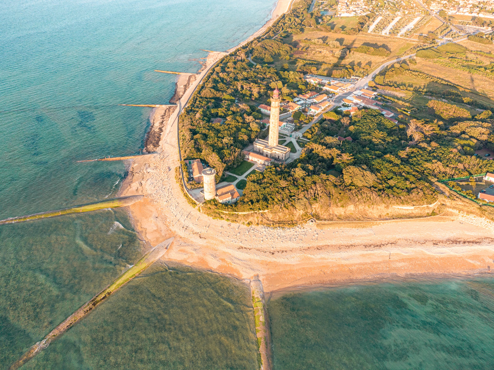 lighthouse de la baleine sunset île de ré region